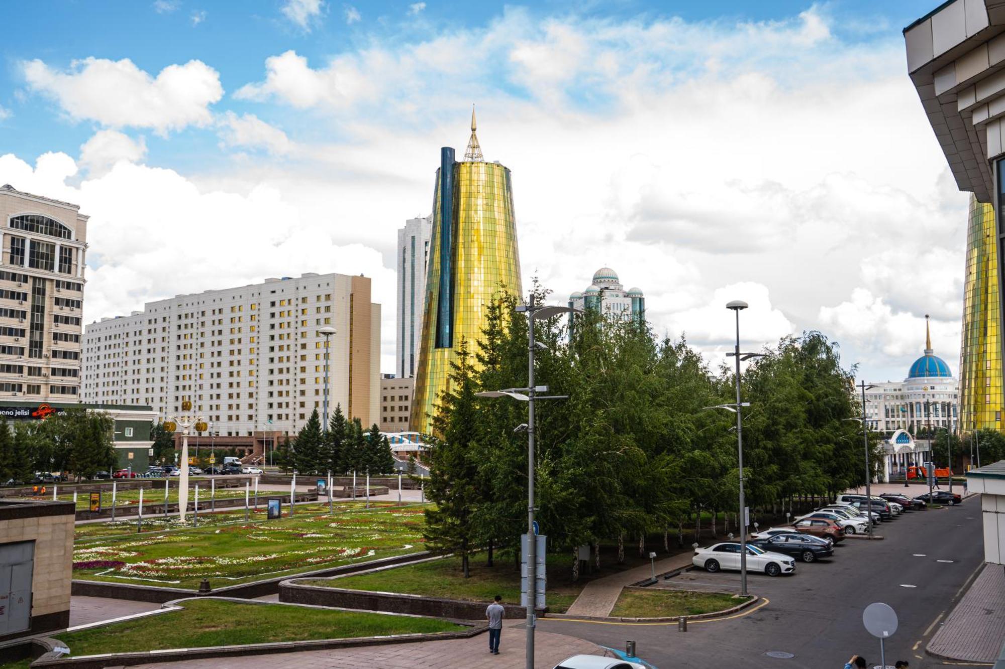 Belon Lux Hotel Astaná Habitación foto